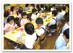給食